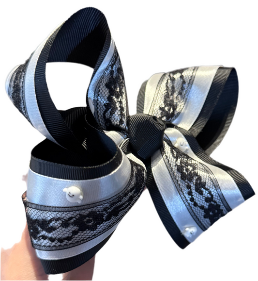 Black & White Satin Lace Lynlee Blair's Bows
